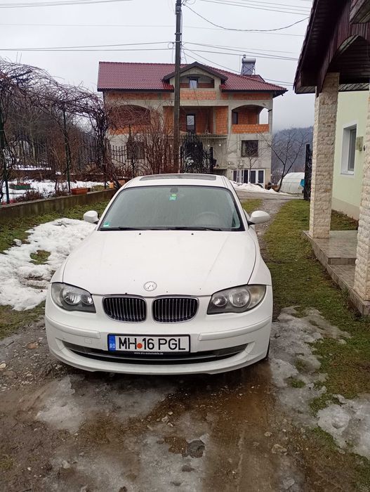 Vând bmw seria 1