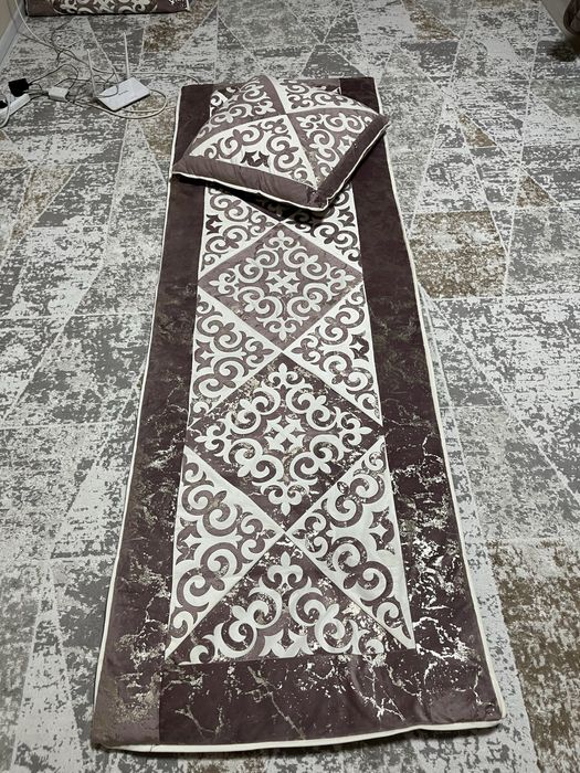 Комплект Корпешки и подушки продам