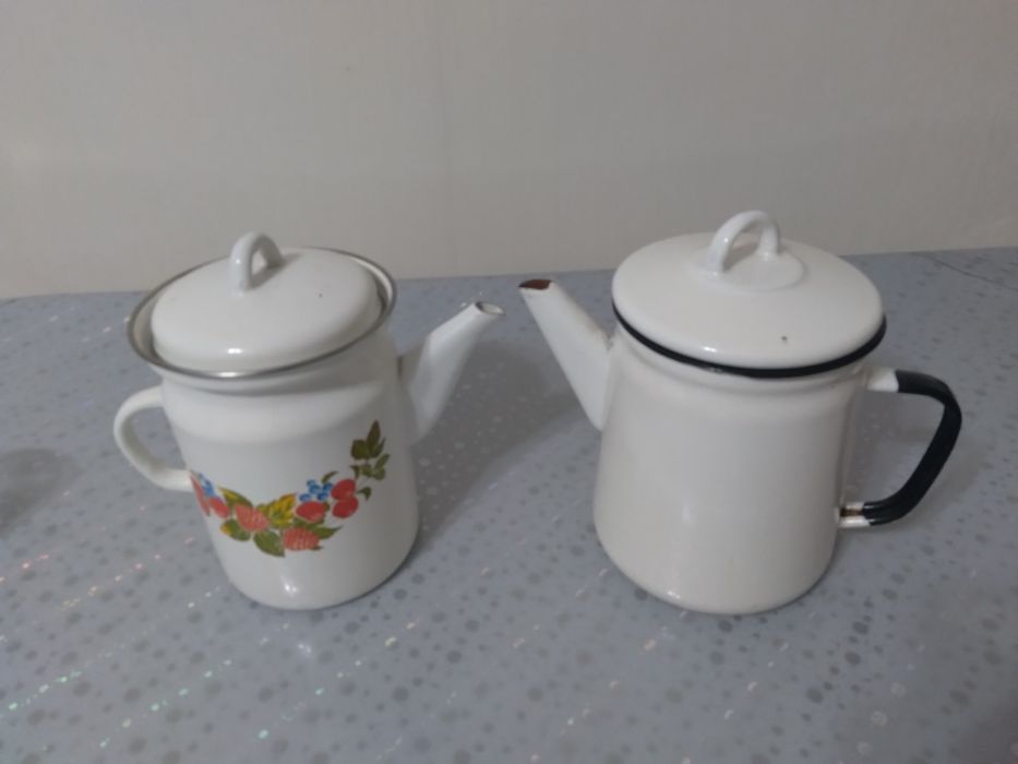 Чайники эмалированные времен СССР