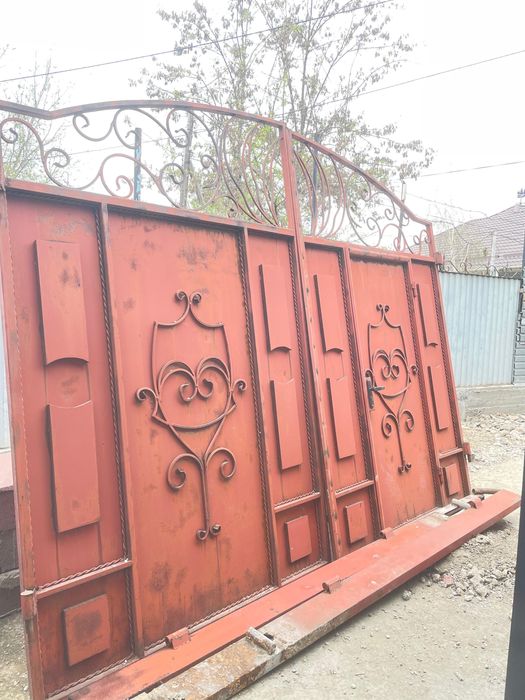 Продаем ворота в хорошем состояние!