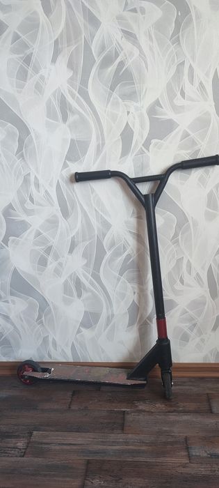 Продам трюковой самокат