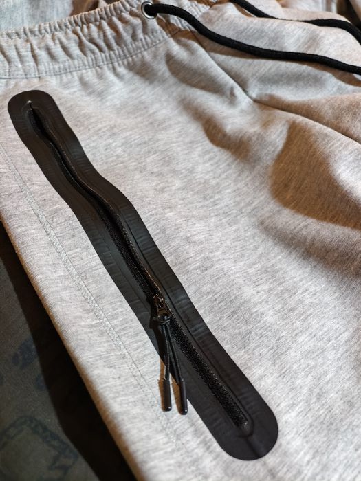 Nike tech fleece, М- като ново