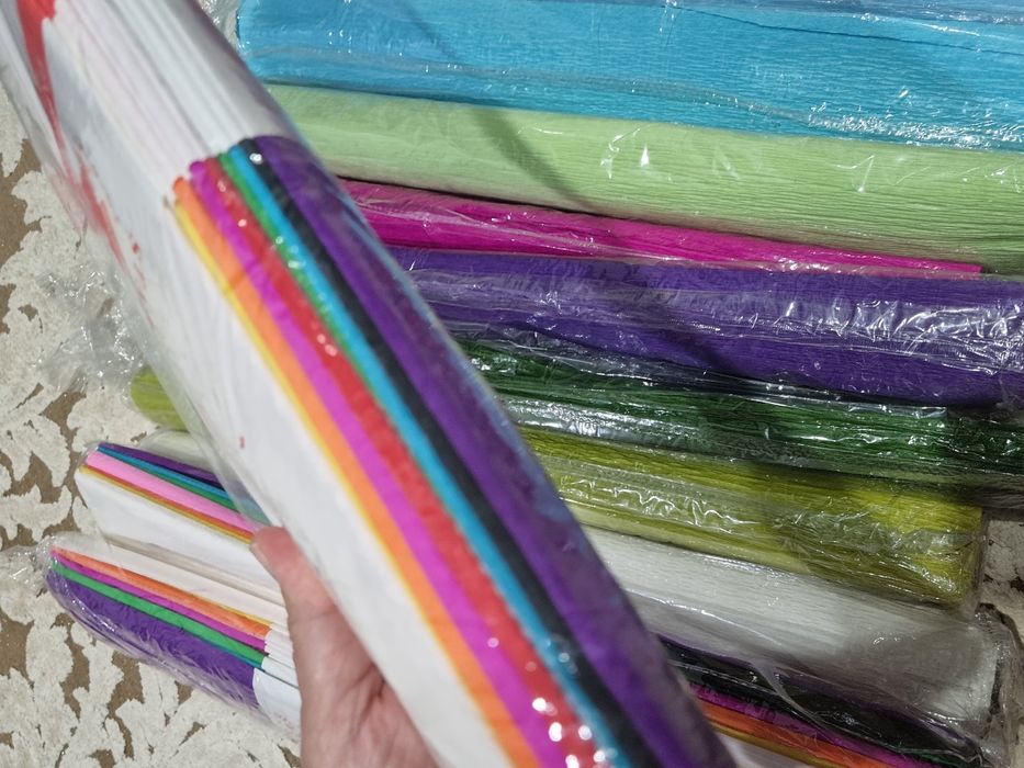 Гафрированная бумага более 17 рулонов,все новое , читайте  описание