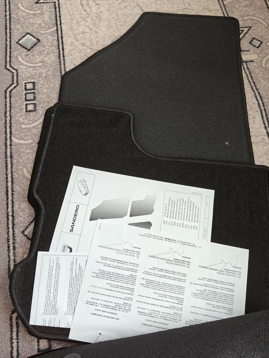 Оригинални стелки за Дачия Сандеро