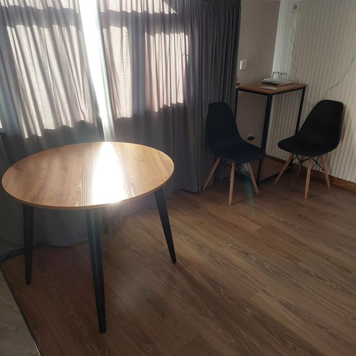 Stol dumaloq kafe va oshxonalar uchun стол для кафе и кухни