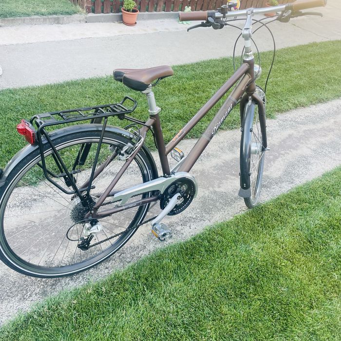 Vand bicicleta damă!