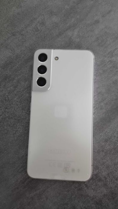 Продам Samsung s22