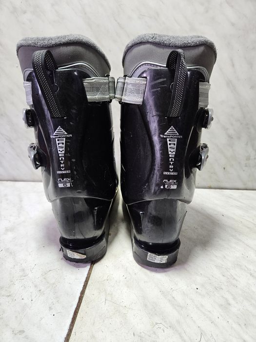 Clapari ski schi Dalbello  mondo  24  corespunde mărimii 37