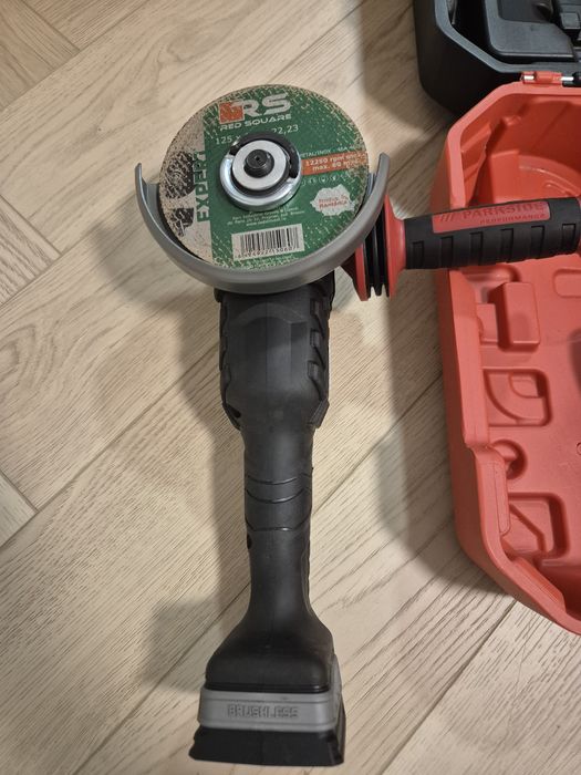 Parkside flex cu acumulator si încărcător