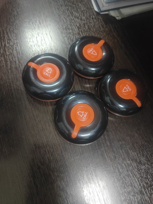 Кнопки вызова 4 штуки новые