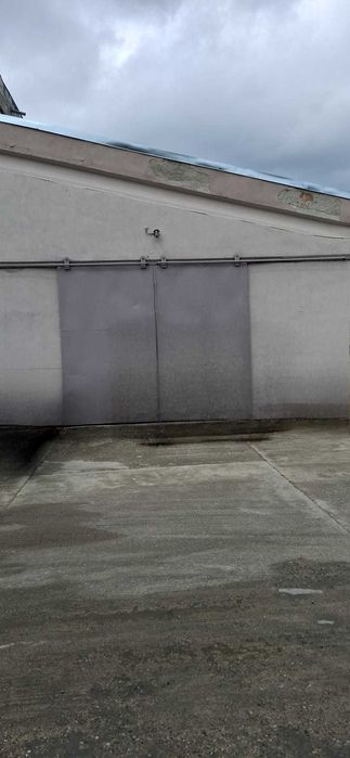 Inchiriez urgent depozit 100mp pe str Cheile Baciului 924B