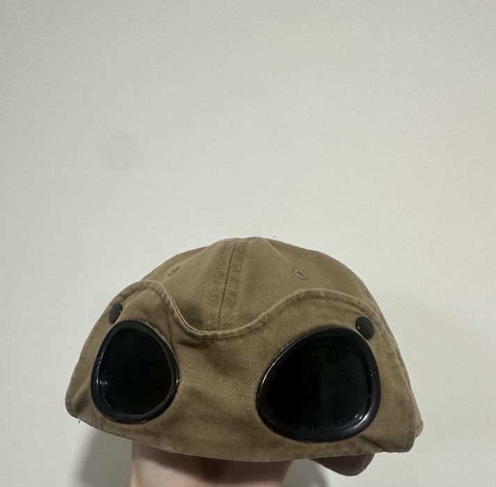 продам бейсболку C.P company junior 100%ориг