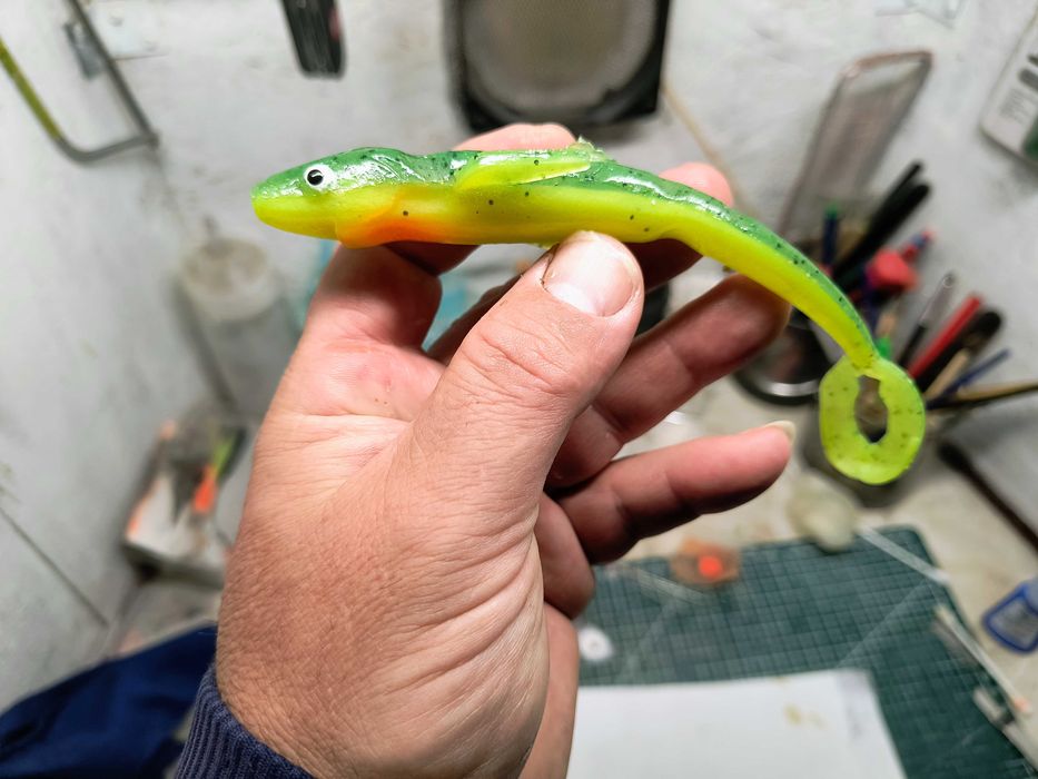 силиконова примамка Fly Pig 160mm.