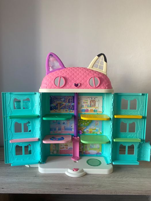Casuta Gabby's Dollhouse