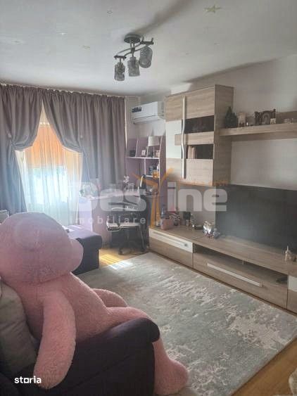 De vânzare apartament cu 2 camere decomandat
