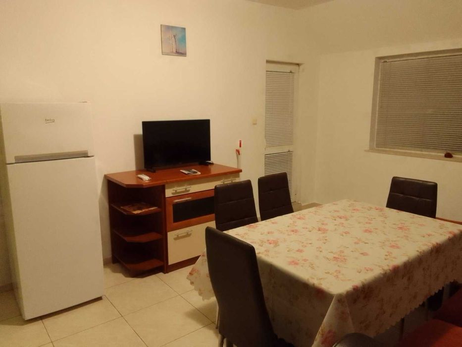 Дава се под наем Тристаен апартамент в Варна, Левски - 75 кв.м за 459 € - Снимка #2