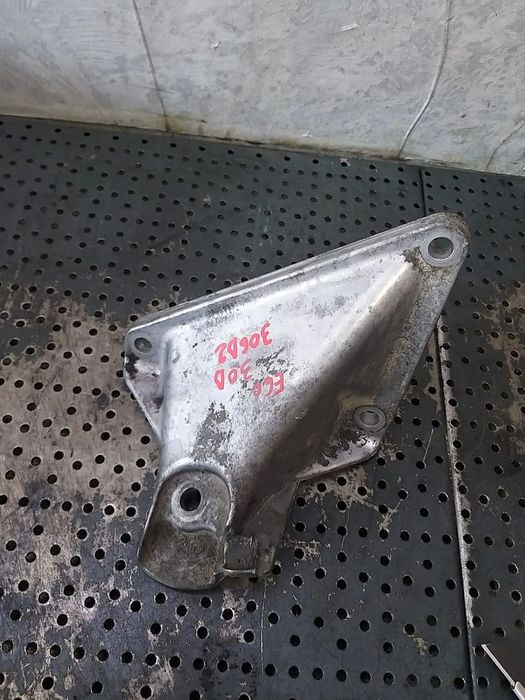 Suport motor 3.0 d bmw seria 5 e60 2211676114901