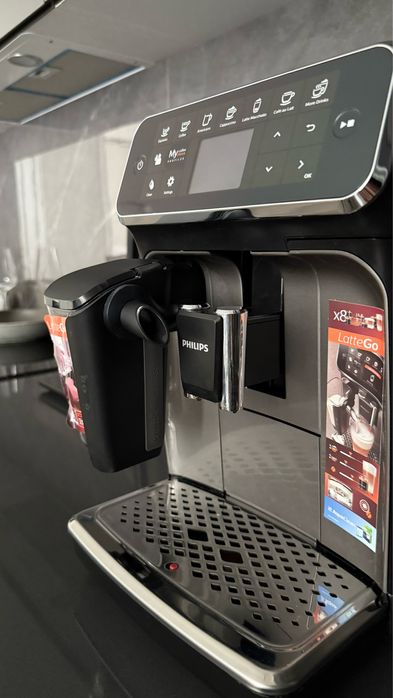 кофемашина Philips EP4349/70 черная