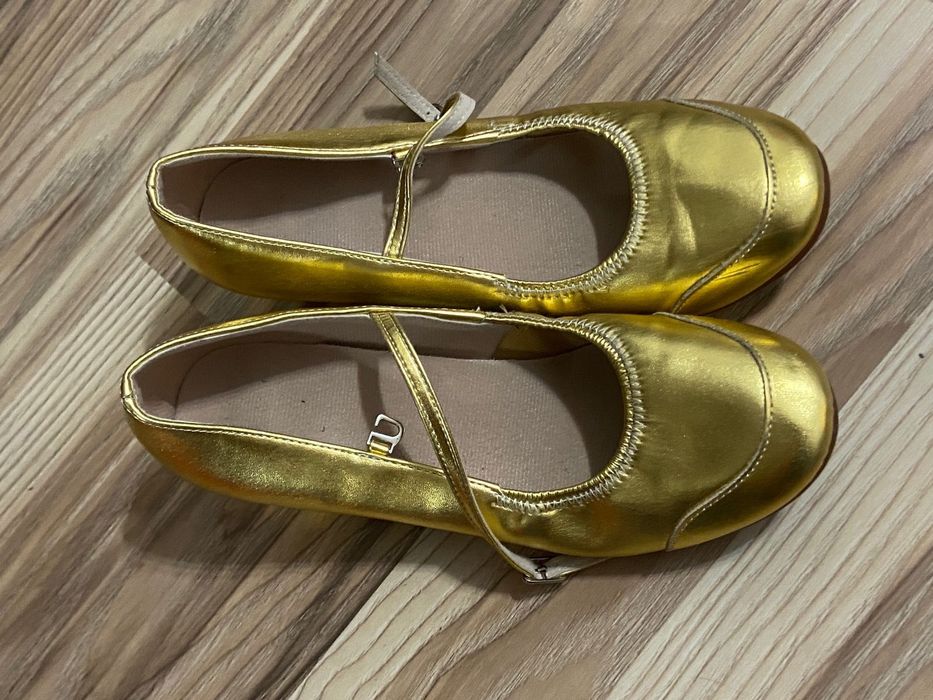 Туфли танцевальные