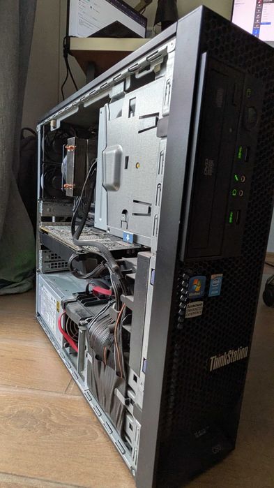 Мощна двупроцесорна работна станция Lenovo C30