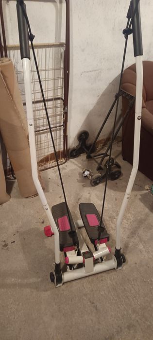 Stepper Twist cu manere si corzi HMS S3085- roz