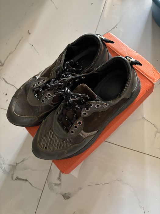 Женский кроссовки