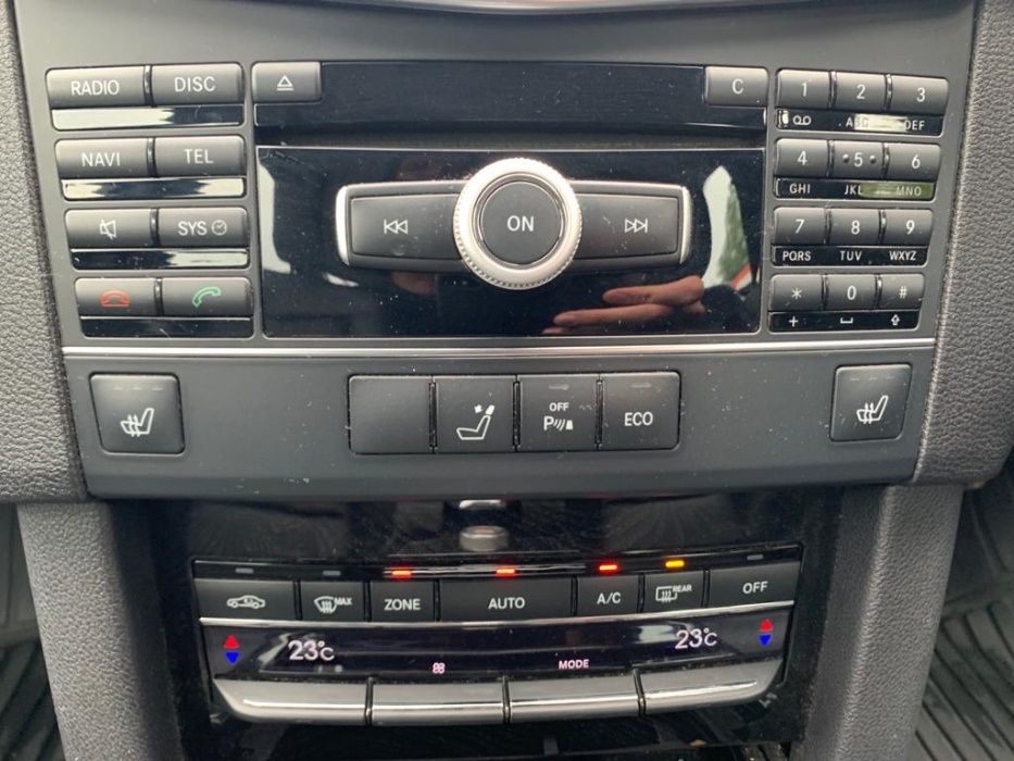 Dezmembrez mercedes e350 4matic w212 e220 e250 e300 e350 euro5 4matic