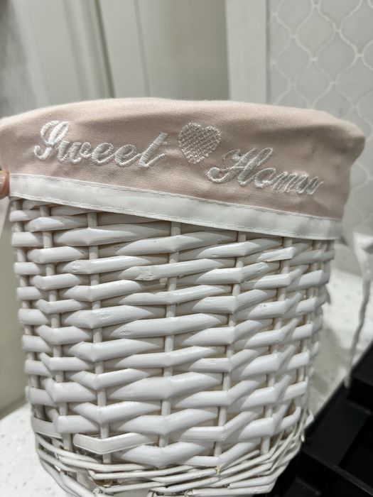 Продам новую корзину для белья