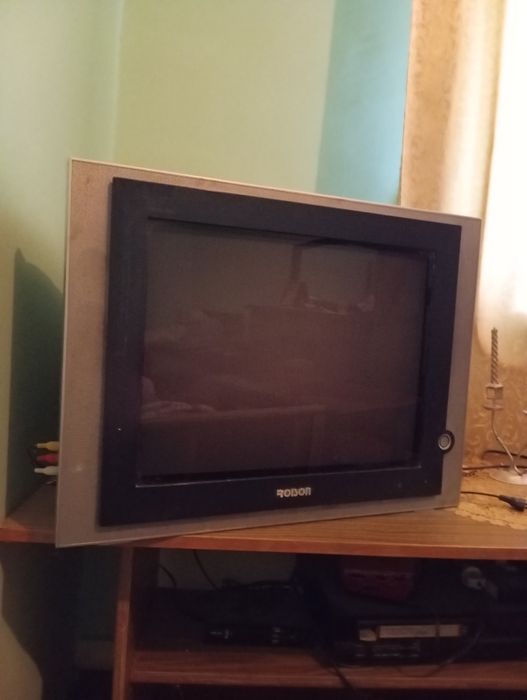 Продаётся телевизор роисон