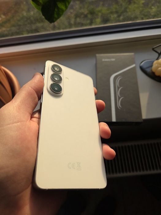Galaxy S26 White 512Gb impecabil, garanției 22luni