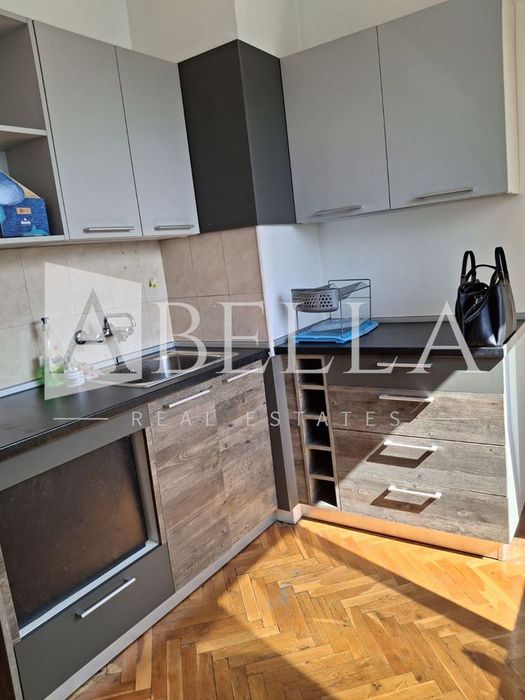 Дава се под наем Офис в София, Докторски паметник - 108 кв.м за 680 € - Снимка #3