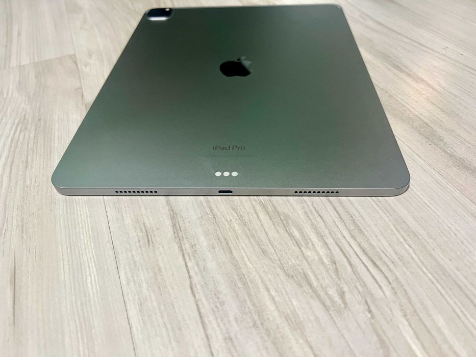 iPad 12,9" Gen 6 A2436 pt piese