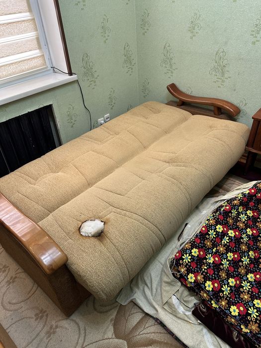 Продается 2 кресло ,1 диван раскладушка,состояние в пользовании!