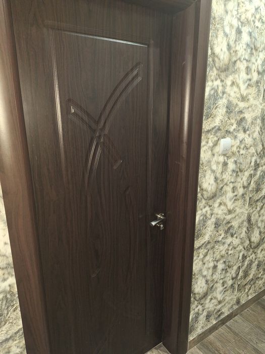 Интериорни врати