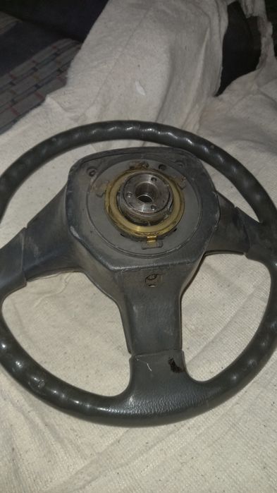 Правое крыло, рейлинги продольные, руль