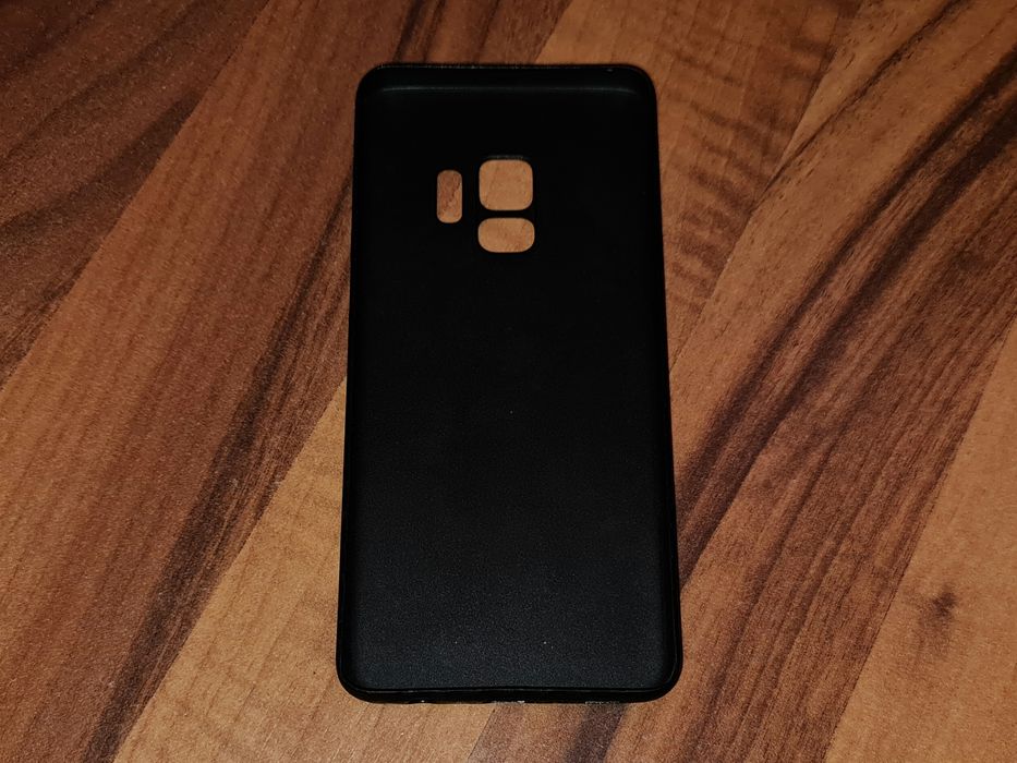 Husa originala Black Rock Ultra Thin Iced Cover Samsung Galaxy S9 G960
