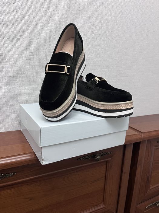 Новая обувь весна-осень  38 размера