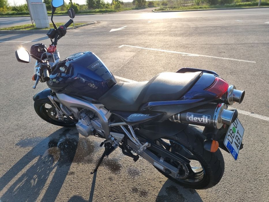Vând motocicleta Yamaha fz6n Fazer