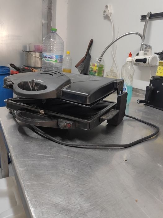 Грил - електрическа скара 2000w