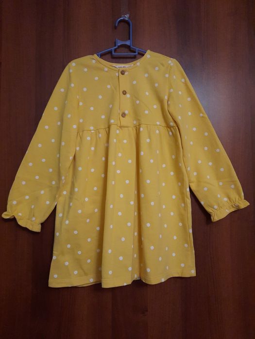 Продам платье /сарафаны для девочки