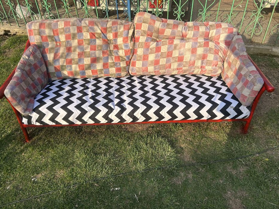 Садовый диван заводской