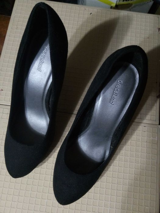 Pantofi cu toc, eleganti