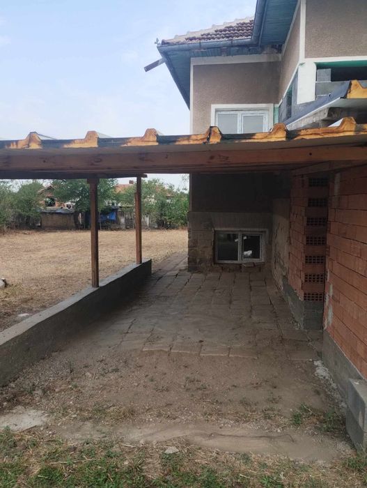 Продавам къща в гр. Криводол