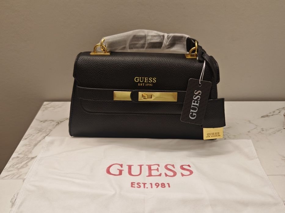 Продам новую сумку Guess