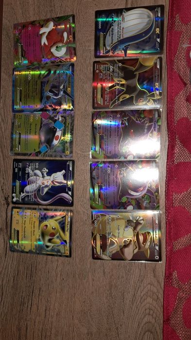 Pokemon Evolutions карти със протектори и пакети чисто нови