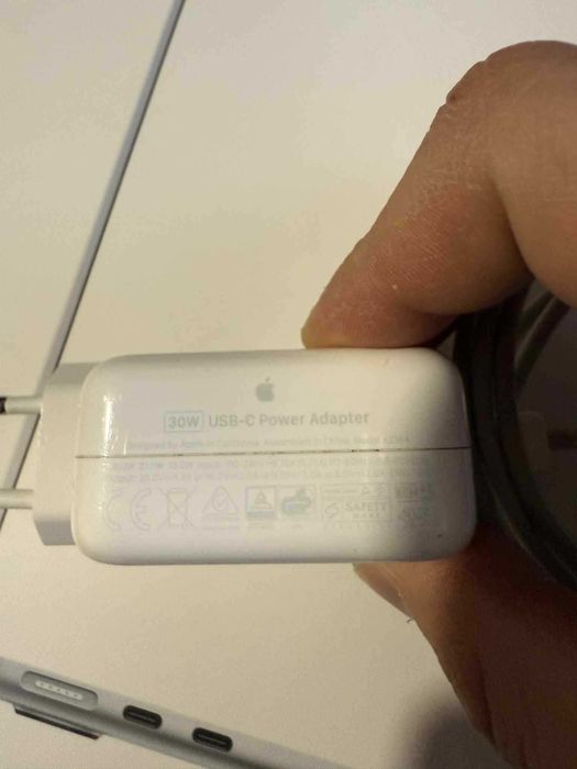 MacBook Air M2 13.6” 8GB RAM – Space Gray