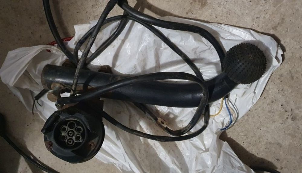 Cârlig remorcare, folosibil cu priză