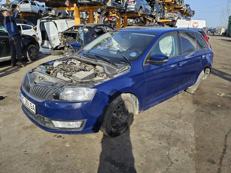 Carenaj roata fata stanga Skoda Rapid 3 (2012 - 2017) 1.6 tdi CXMA
