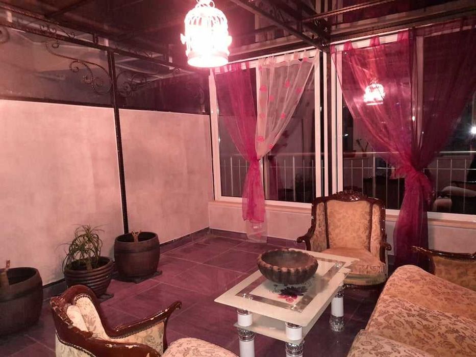 Давам под наем двустаен апартамент с панорамна тераса в Студ.град!