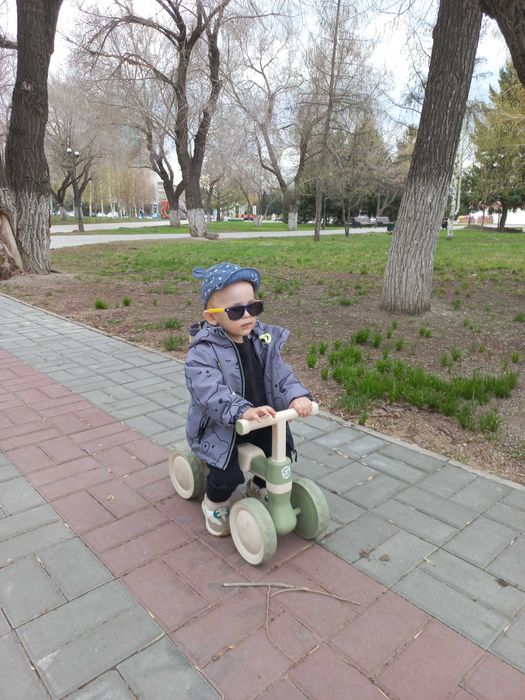 Детский беговел 1-3 года
